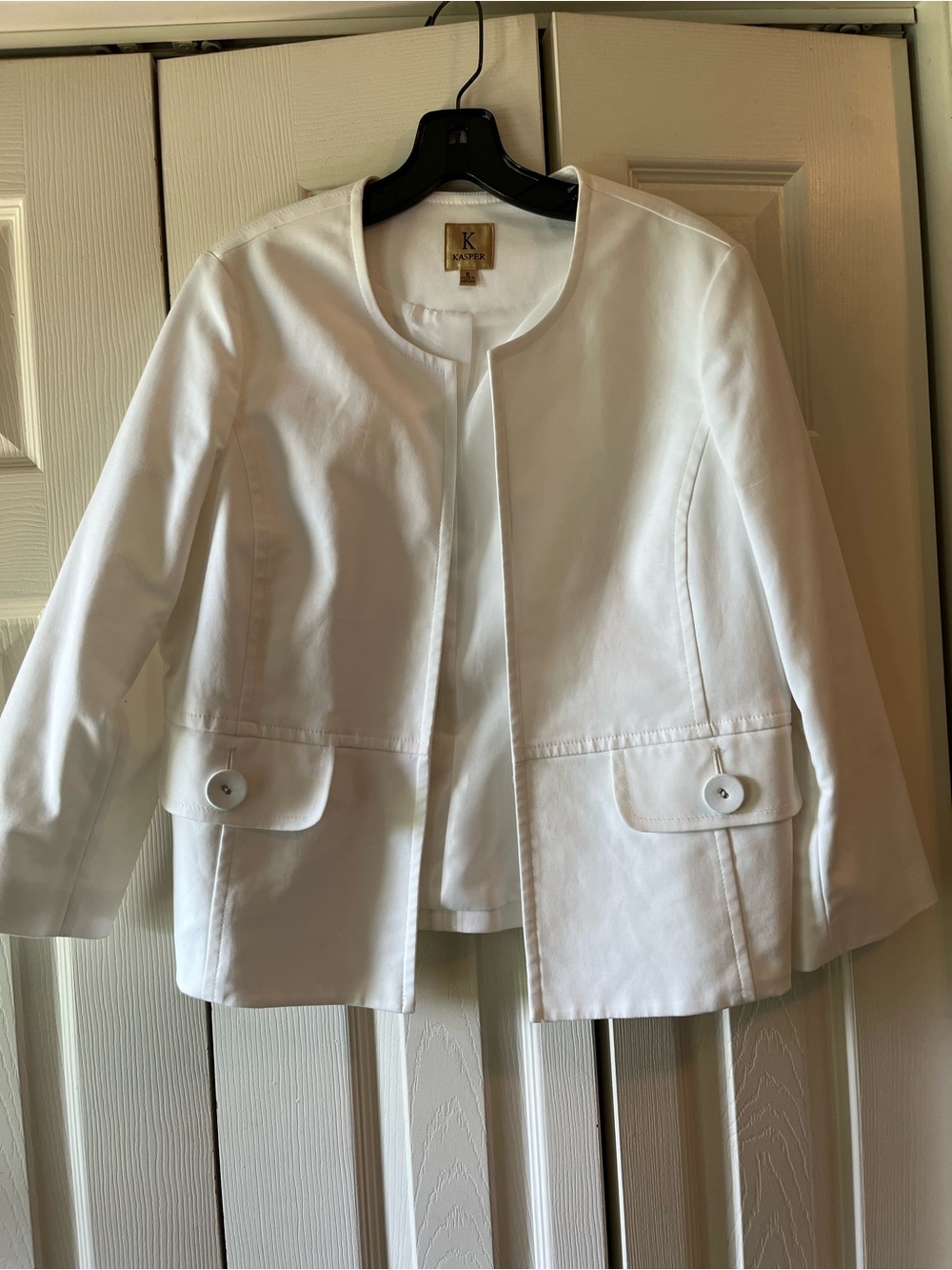 Kasper White Women's Open/front collarless jacket with Front Patch Pockets.